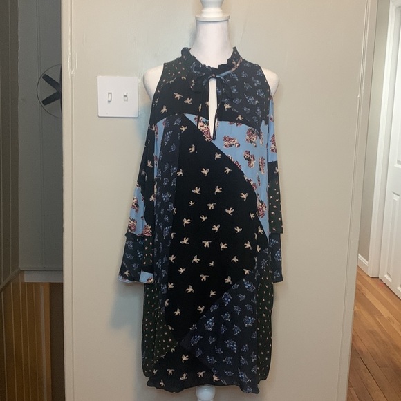 Parker Anastasia Bird Floral Patchwork Cold Shoulder Silk Dress Parker - Picture 7 of 10